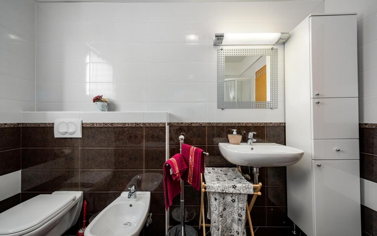 Iva House With Apartment Umag Luaran gambar