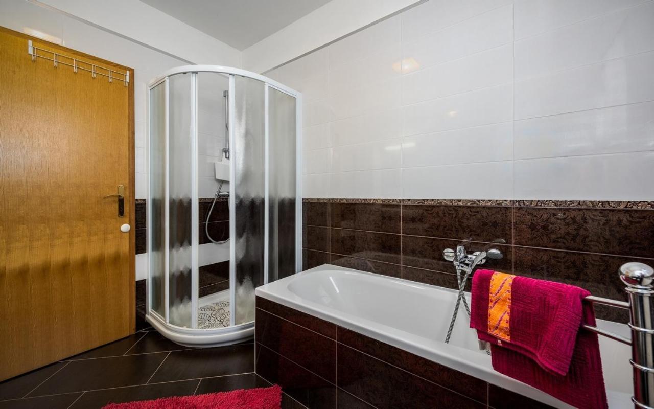 Iva House With Apartment Umag Luaran gambar